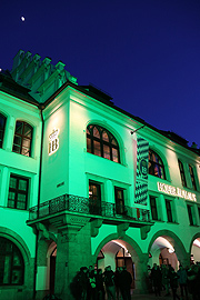 Münchner Hofbräuhaus wurde "grün" zum 21. St. Patrick’s Day Munich 2016 im Rahmen der „Let’s Paint The Town Green“ Kampagne (©Foto: Martin Schmitz)